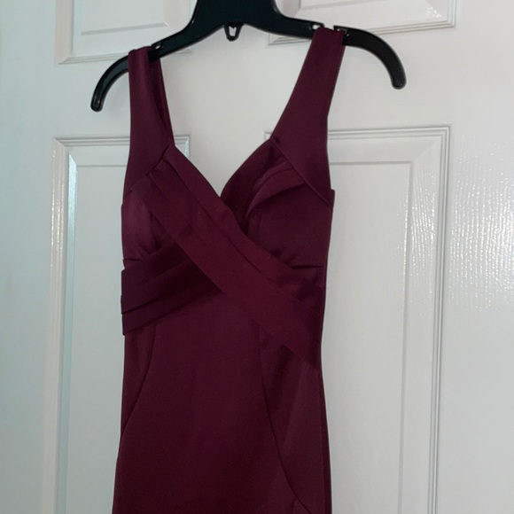 Burgundy beautiful dress from le Château